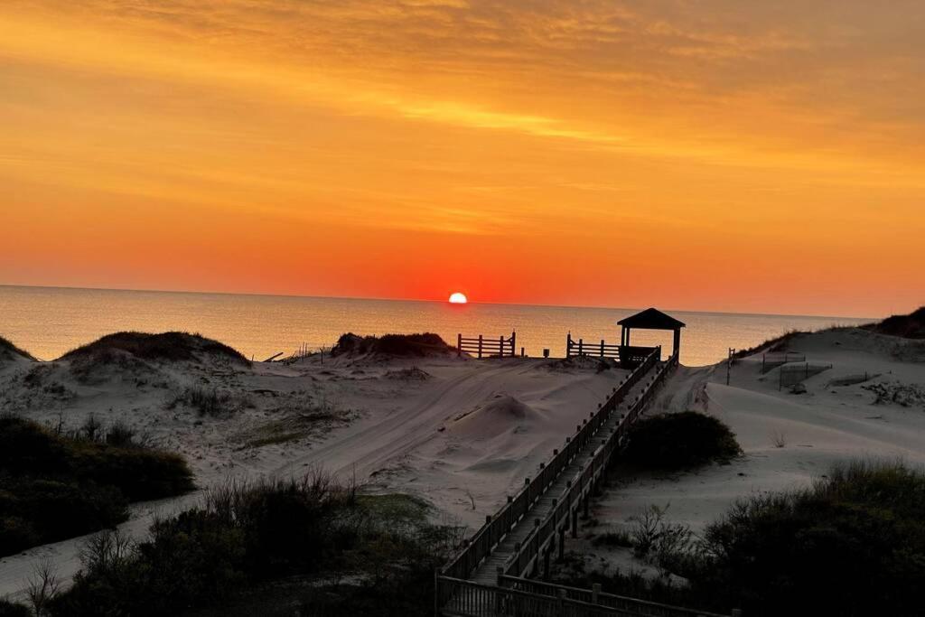 Oceanfront Grandeur In 4X4 Outerbanks - Mark Twain Corolla Dış mekan fotoğraf